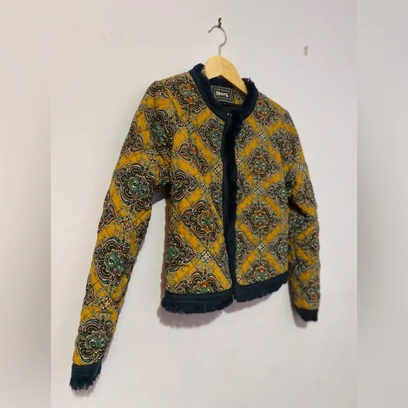 Unique fall jacket Size Small. - Picture 2 of 5